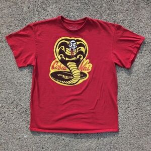 🔥5/$25 Bioworld Large Cobra Kai Netflix Red & Yellow T-shirt